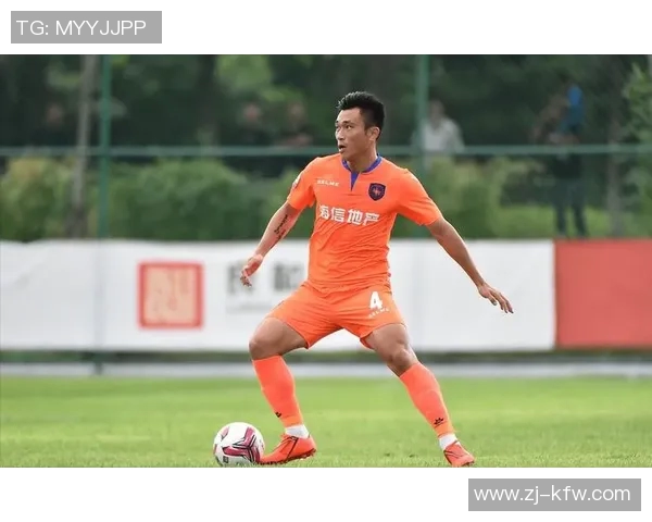 大连超越迎战青岛黄还全力争胜展现球队实力与斗志